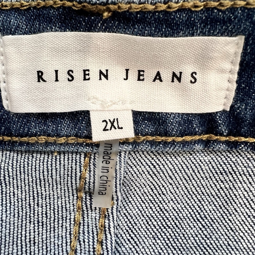 Risen Jeans High Rise Two Tone Shorts Womens Blue 2XL Stretchy Raw Hem NEW! - Picture 8 of 8